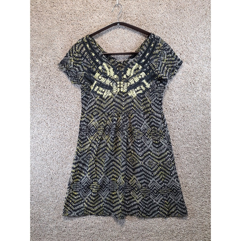 Angle Mini Dress Women's Medium Black Printed Lace Trim Short Sleeve V Neck